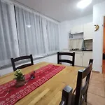 Violeta Apartament *