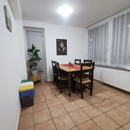 Appartement Violeta *